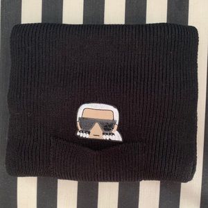 Karl Lagerfeld NWT Peekaboo Pocket Patch Scarf